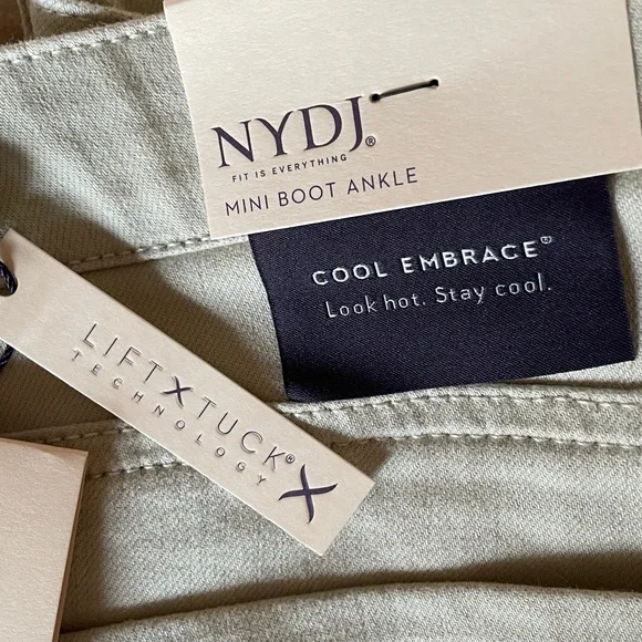 NWT NYDJ Mini Boot Ankle Jeans - Picture 3 of 4
